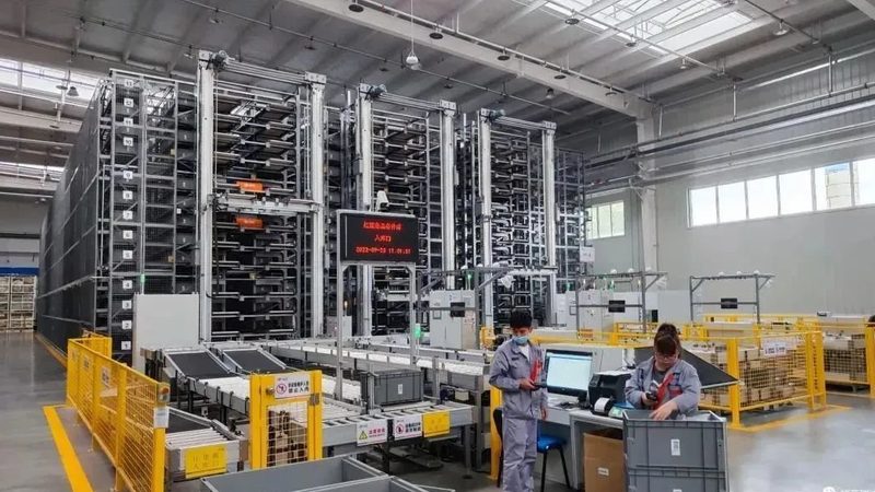 悬臂式货架与搁板式货架：揭秘两者差异与适用场景